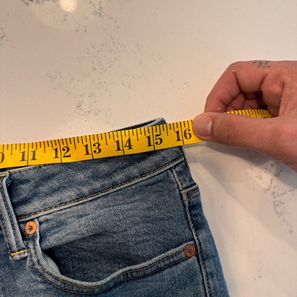 AE American Eagle distressed airflex denim cropped jeans NWT - Picture 3 of 9